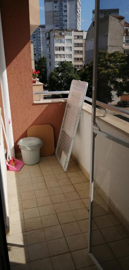Cozy Apartament Naydenov Leilighet Burgas by Eksteriør bilde