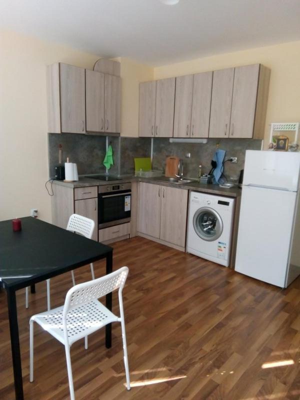 Cozy Apartament Naydenov Leilighet Burgas by Eksteriør bilde